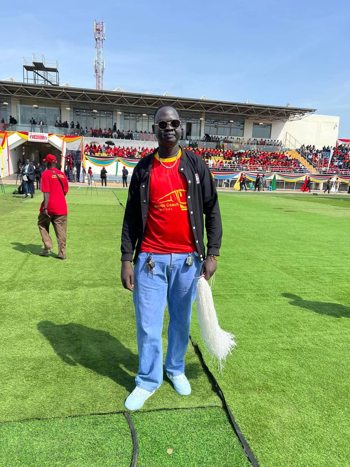 PG Machar performing live